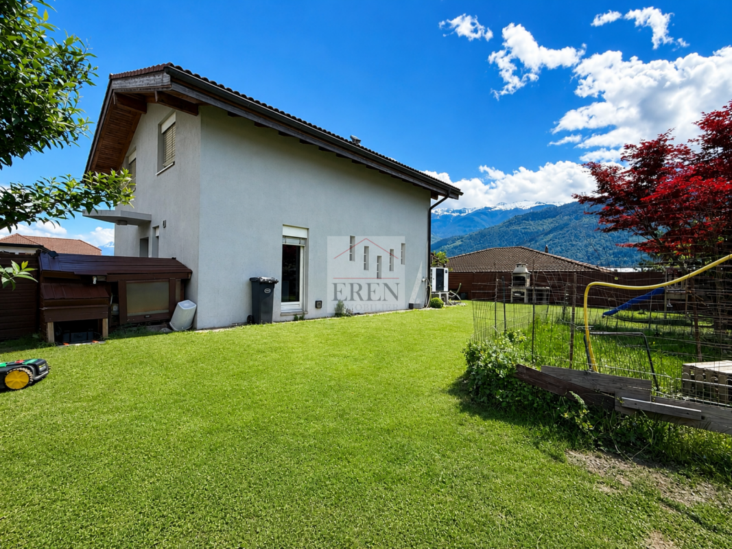 Villa individuelle 6 pièces de 146 m2 habitables + sous-sol avec garage - Idéale pour famille