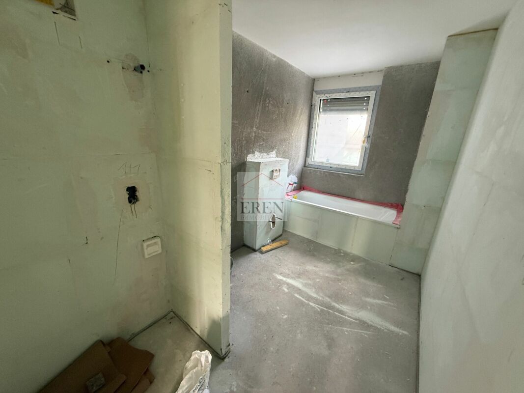 Spacieux attique 4,5 pièces neuf avec terrasse panoramique de 68 m2 - Livraison juin 2026