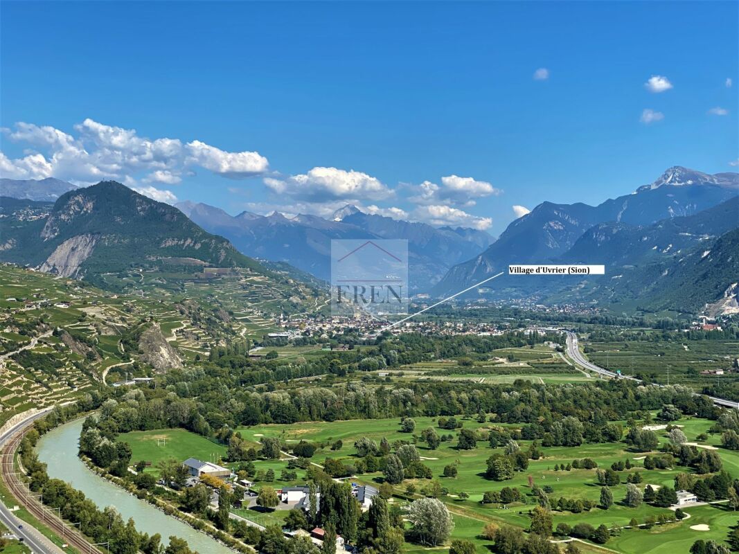 Spacieux attique 4,5 pièces avec terrasse panoramique de 63 m2