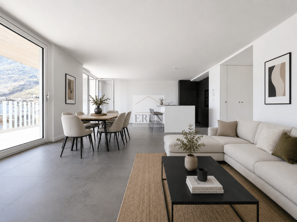 Spacieux attique 4,5p récent et moderne de 150 m2 sud-ouest avec finition de qualité au centre de Fully