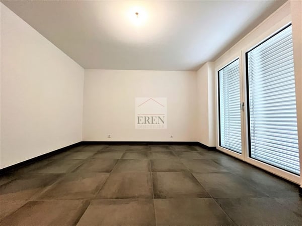 Spacieux attique 2,5p de 90m2 et grande terrasse de 29 m2 au centre de Fully 8