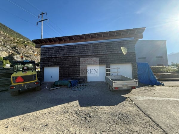 Halle industrielle + annexe à vendre à Saint-Léonard 5