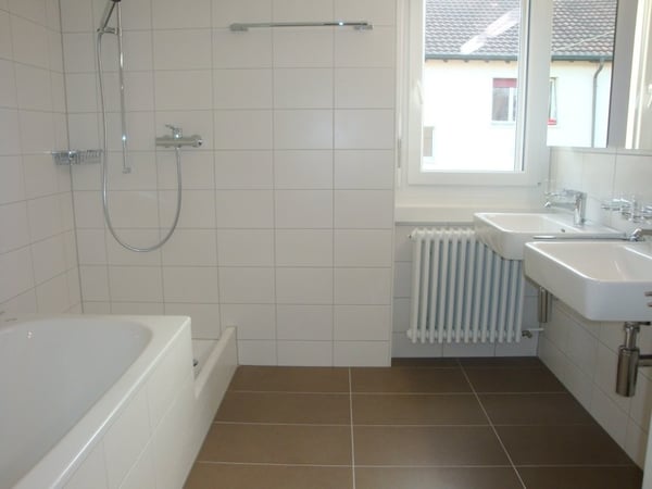 Top modernes Wohnen Nähe Neuweilerplatz 4