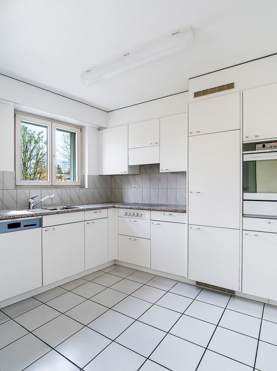 Attraktive 4.5-Zimmer-Wohnung mit eigenem Waschturm 5