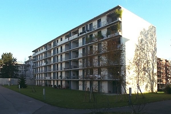 Autoeinstellplatz zu vermieten 2