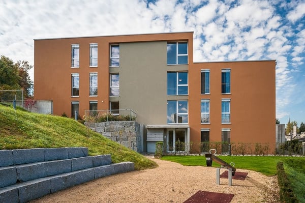 Moderne Attika Wohnung mit Aussicht ins Grüne 1