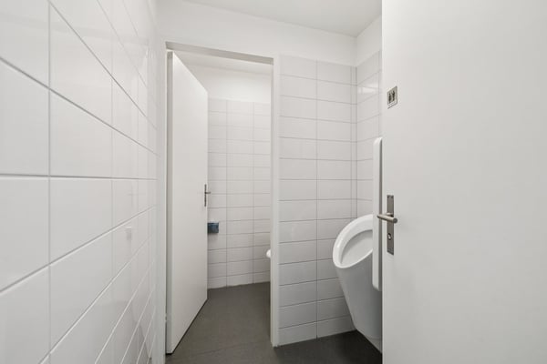 Grosse, helle Praxisräumlichkeiten an frequentierter Lage in Allschwil 10