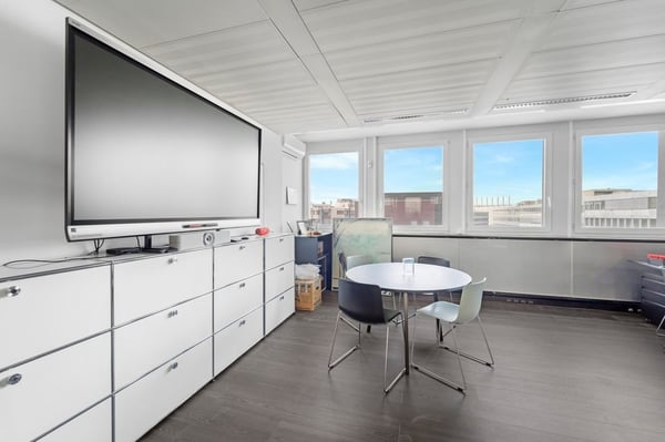 Helle und klimatisierte Bürofläche 7