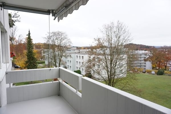 1.5-Zimmer-Wohnung mit Balkon an ruhiger Lage in Effretikon 9