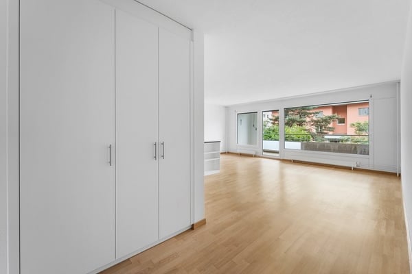 mit Lift, offener Küche, Geschirrspüler, Waschmaschine und Balkon 3