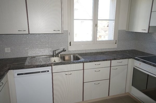 Charmante 3.5-Zimmer-Dachwohnung mit Cheminée in Bonstetten 5