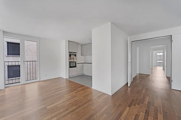 mit zwei Balkone, Waschmaschine, Tumbler und zwei Badezimmer! 3