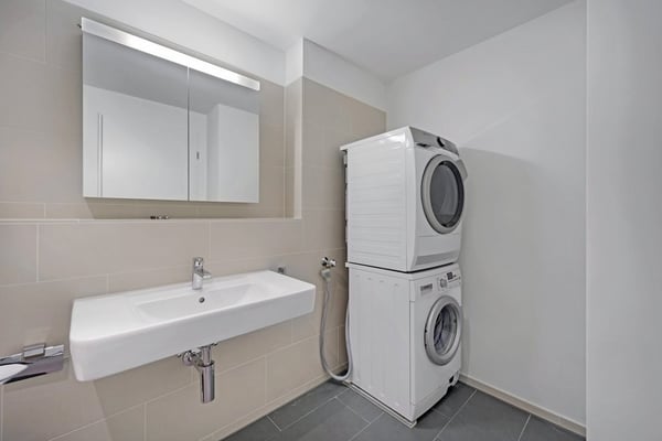 mit zwei Balkone, Waschmaschine, Tumbler und zwei Badezimmer! 8