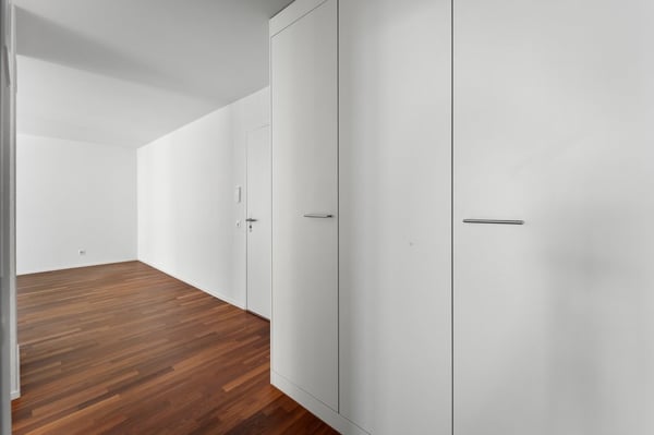 Mit Geschirrspüler, Balkon, Lift und vieles mehr 2