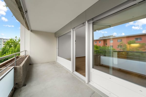 mit Lift, offener Küche, Geschirrspüler, Waschmaschine und Balkon 7