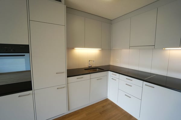mit Lift, offener Küche, Geschirrspüler, Waschmaschine und Balkon 4
