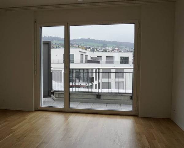 Moderne 3.5-Zimmer-Attikawohnung zu vermieten! 5