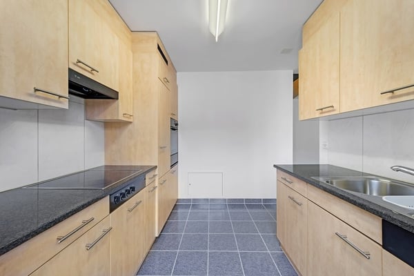 Moderne 3.5-Zimmerwohnung mit grossem Balkon 6