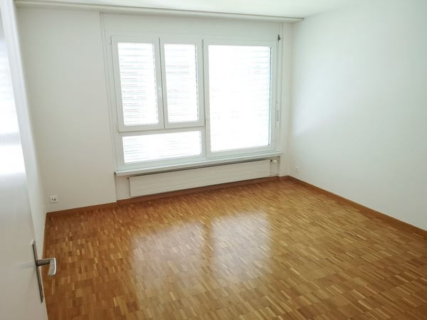 3.5 Zimmerwohnung an ruhiger Wohnlage in der Nähe der Forchbahn 6