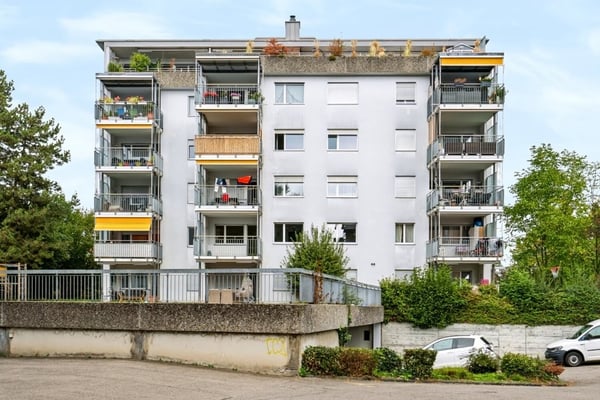 Mit Lift, Geschirrspüler, gedecktem Balkon und vielem Mehr! 10