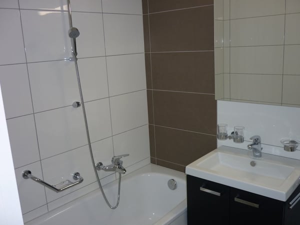 2ER LOYER NET OFFERT - Charmant studio 4