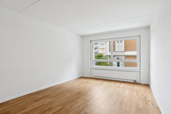 Spacieux 1 pièces, première location après rénovation complète 7