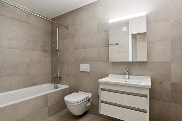 Spacieux 1 pièces, première location après rénovation complète 10