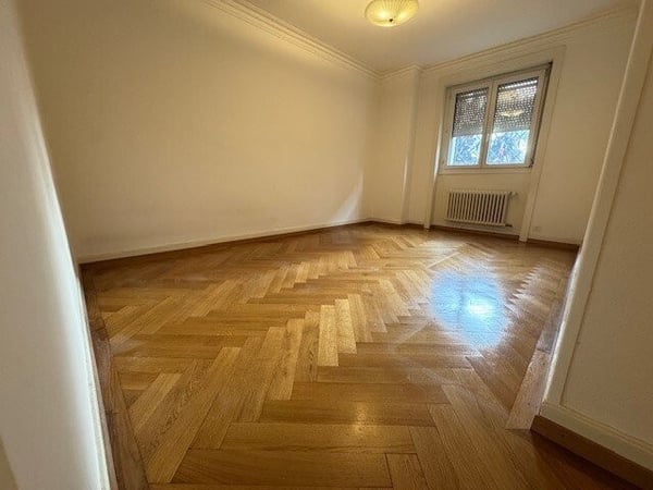 A proximité directe du parc de Mon-Repos 6