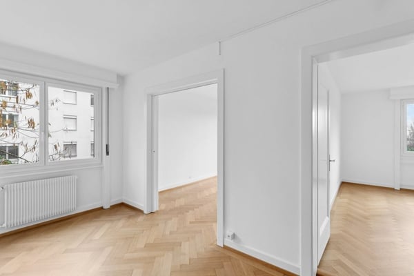 Dans un immeuble idéalement situé, proche de toutes commodités. 3