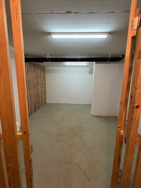 Local dépôt de 6m2 2