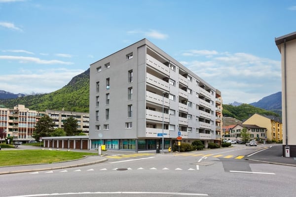 Bel appartement avec balcon 2