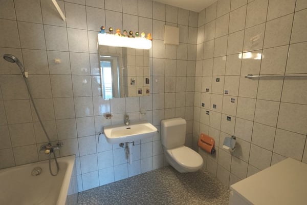 Spacieux logement au centre-ville 9