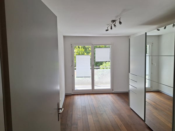 Grosszügige 5.5-Zimmer-Wohnung mit 2 Balkonen & 4 Schlafzimmern in Glis 9