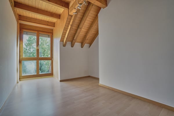 Dachwohnung mit gemütlichem Balkon an zentraler Lage 4
