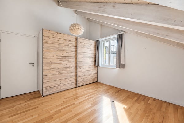 Charmante 5.5-Zimmer Maisonette-Wohnung mit Panoramablick 10