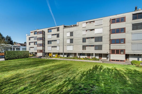 Renoviertes 3.5-Zi.-Penthouse mit XXL-Terrasse (kein Lift) 14