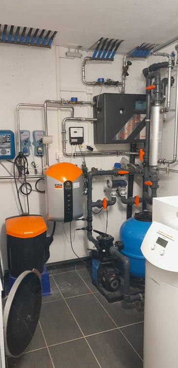 Modernes 2-Zimmer-Einfamilienhaus mit Pool und Solartechnik in Tafers 12