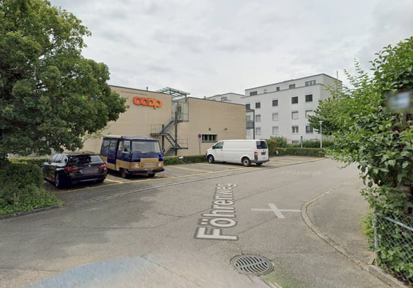 Grosszügiger Aussenparkplatz Föhrenweg 4500 Solothurn 2