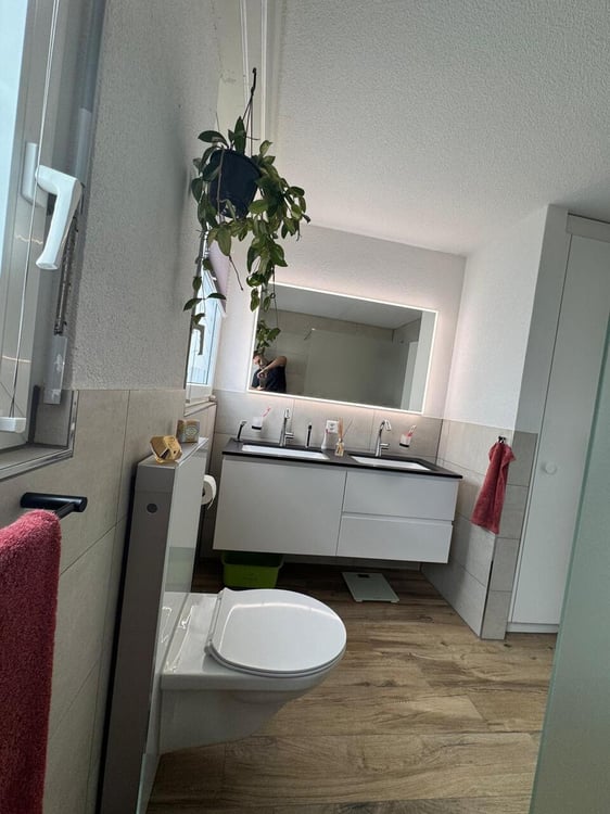 Doppeleinfamilienhaus mit Pool, Wintergarten und Partyraum 9