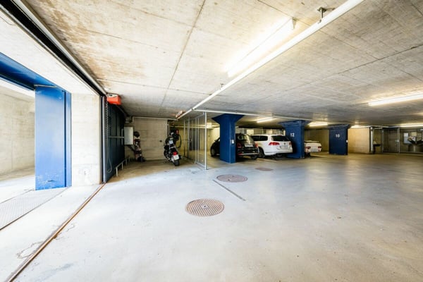 Motorrad Tiefgaragen Einstellplatz 8
