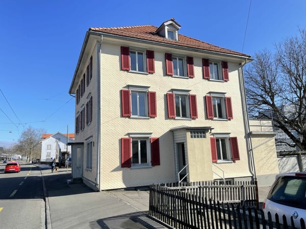 TakeAway - Restaurant - Gewerbe - Büro - Atelier zu vermieten 1