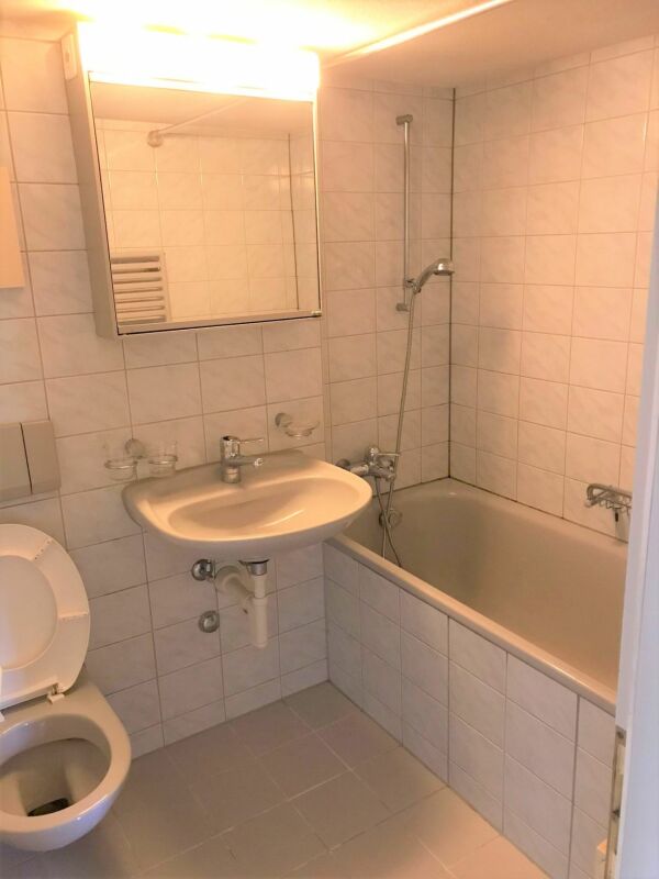 Heimelige 2,5Zi-Wohnung mit Balkon