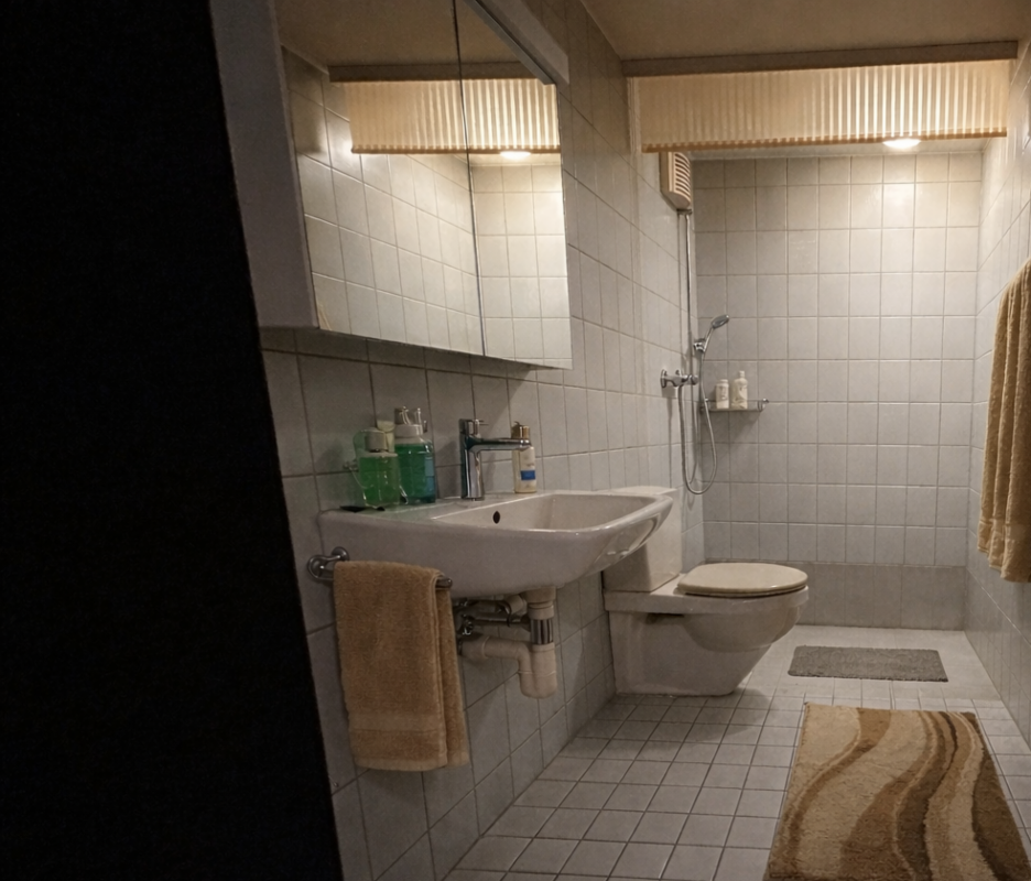 helle 1.5 Zimmer Wohnung mit Sitzplatz im Garten