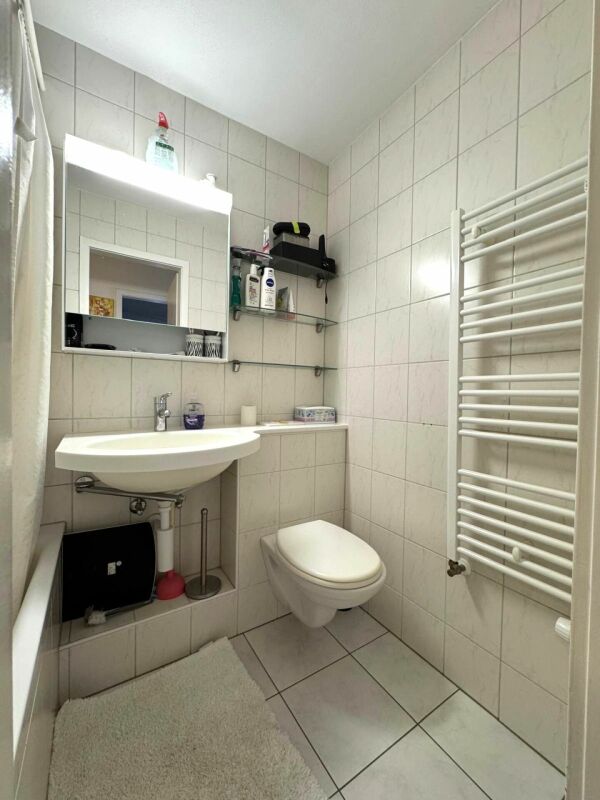 Helle 3.0 Zi-Wohnung zu vermieten