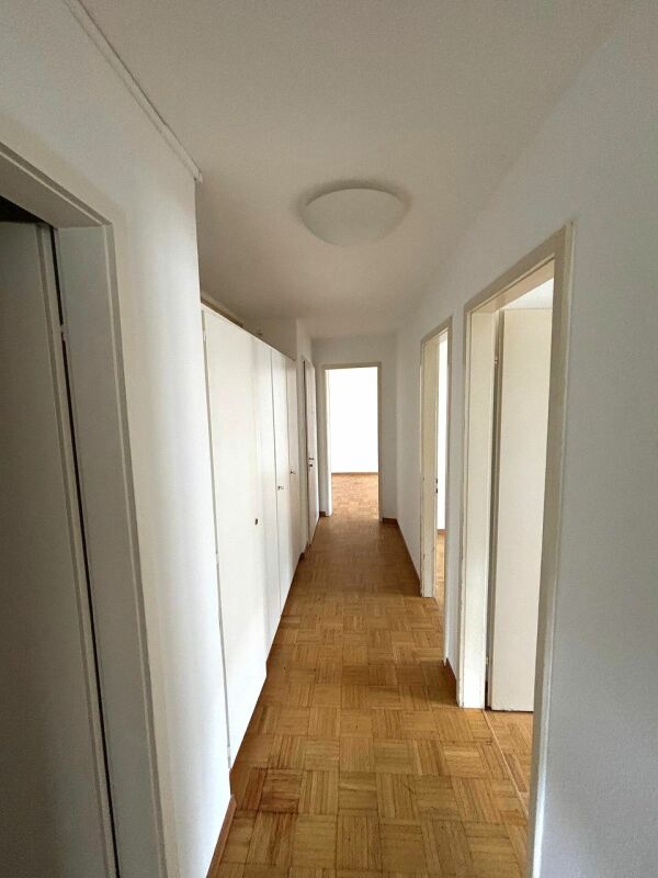 Helle 4.0 Zi. Wohnung zu vermieten