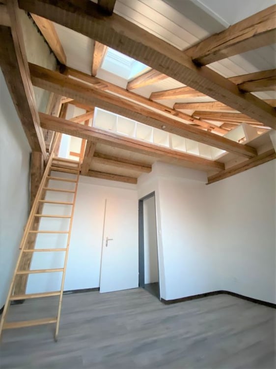 Heimelig in der Stadt - 1-Zi. Maisonette-Dachwohnung 4