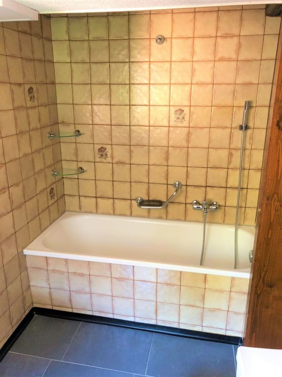 Grosszügige 3,5 Zimmer-Dachwohnung 8