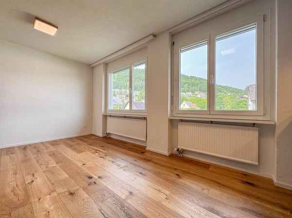 3.5-Zimmer-Wohnung mit Weitsicht 2
