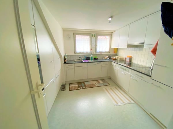 Grosse 4.0-Zimmer Wohnung 7