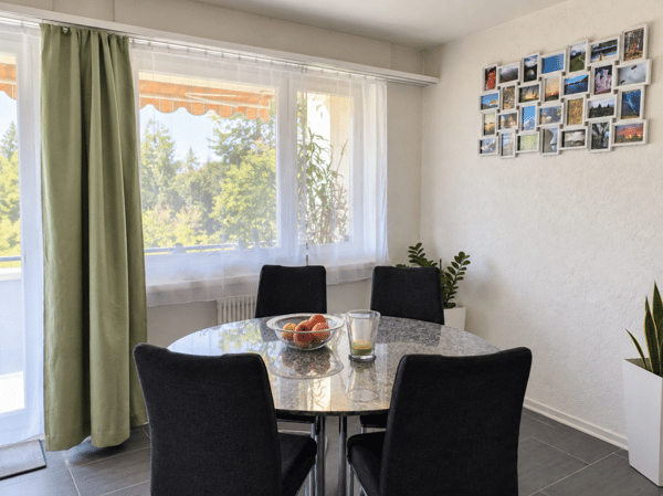 Helle 3.5Zi-Wohnung mit Balkon 2